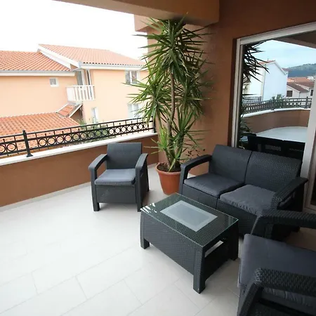 Tatil Evi Lux Haus *